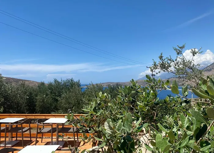 D Boutique Hotel Qeparo