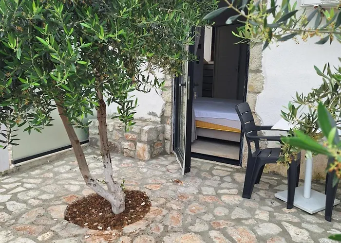 Hotel D Boutique Qeparo